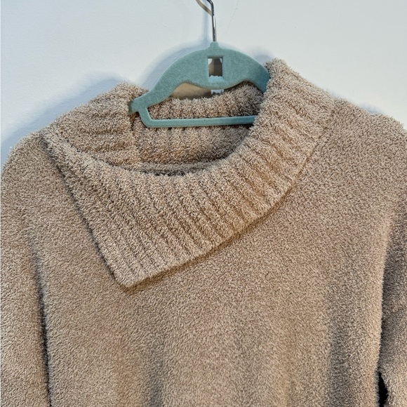 BAREFOOT DREAMS Cozychic Oversized Asymmetrical‎ Cowl Neck Teddy Tunic Sweater - Picture 3 of 8